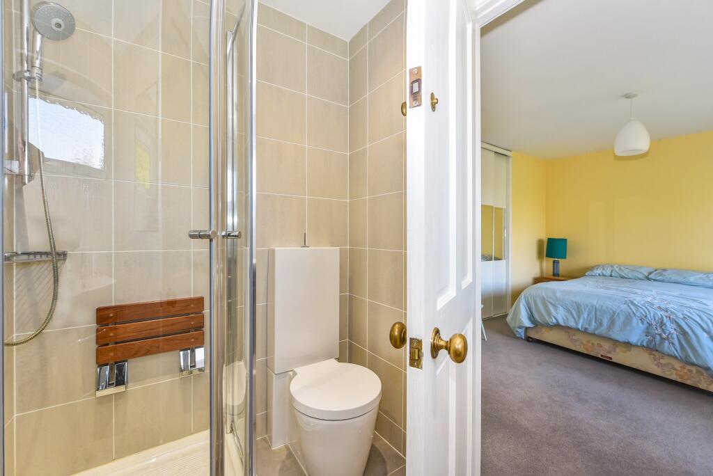 Bedroom &amp; En-Suite