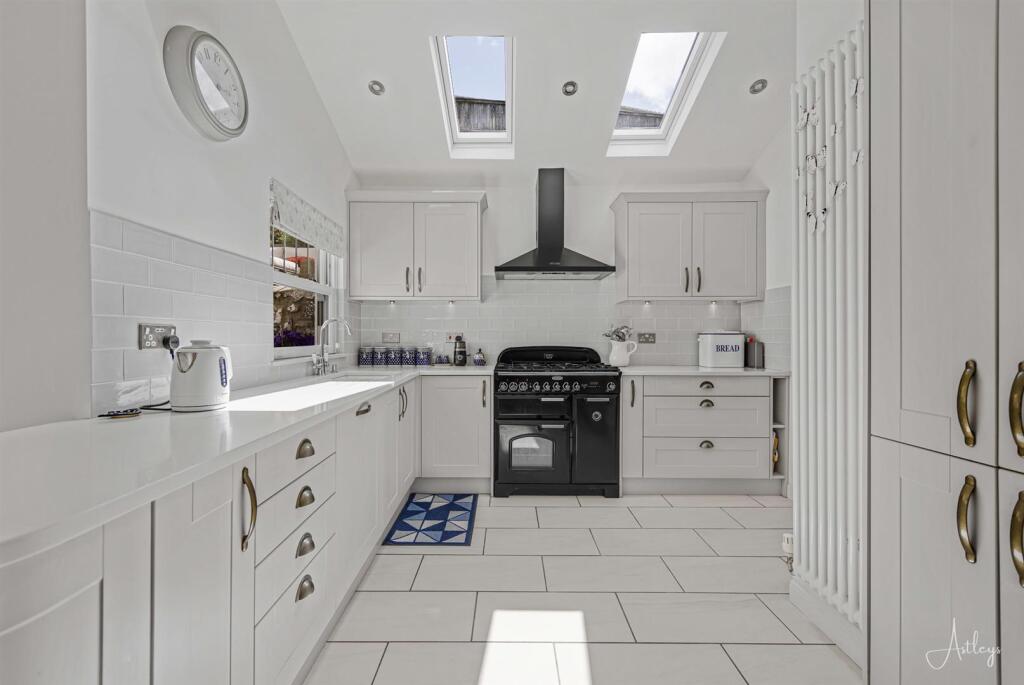 Open Plan Kitchen/Family Room