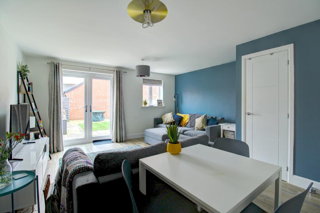 Lounge with Dining