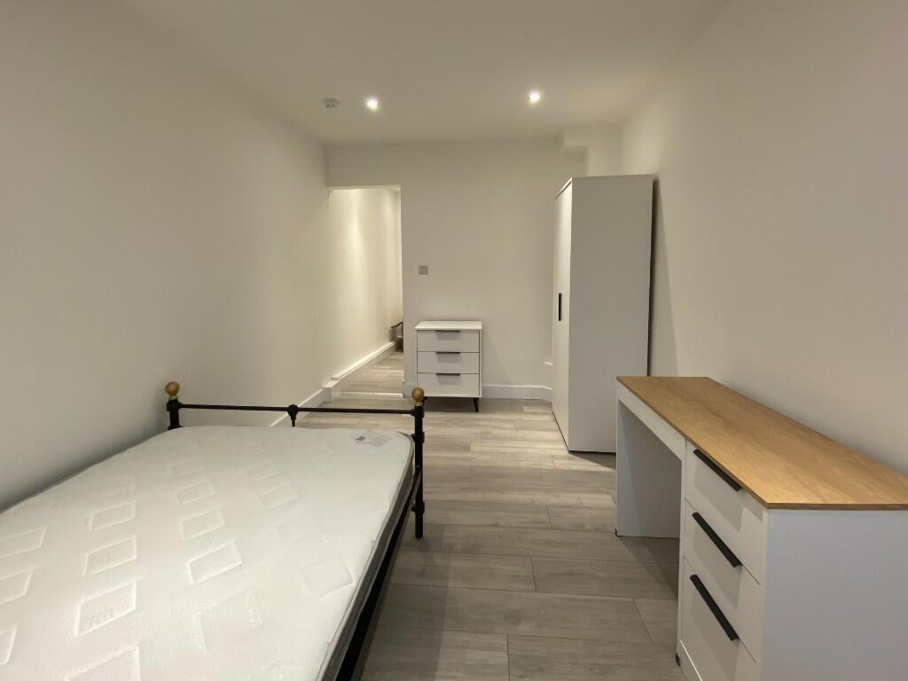 Wilmslow Road, Manchester, Greater Manchester, M14