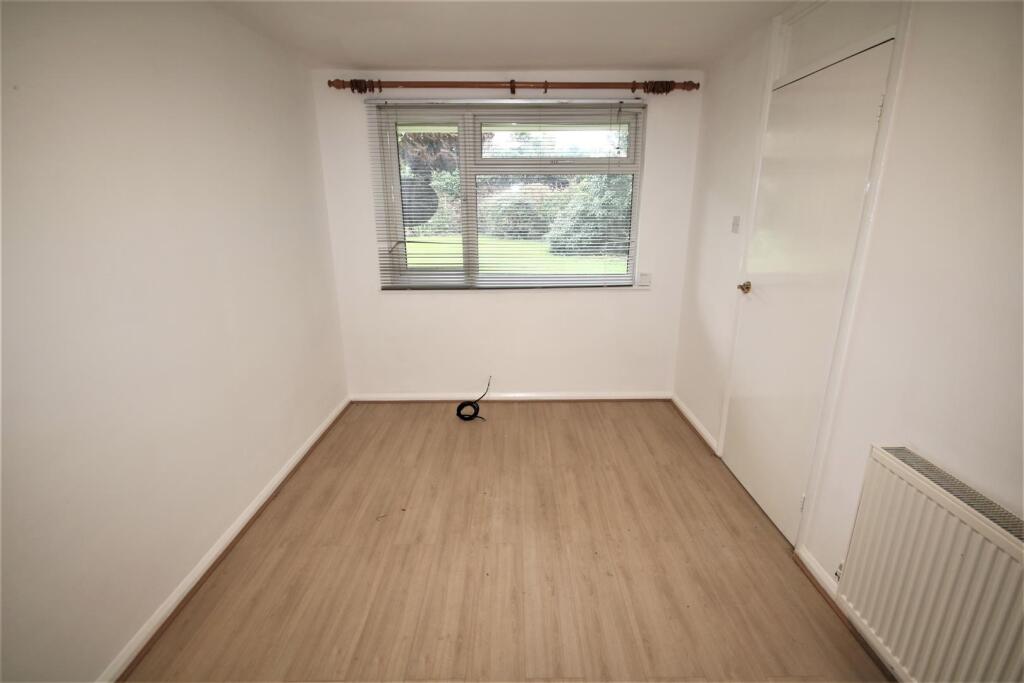 Bedroom a.JPG