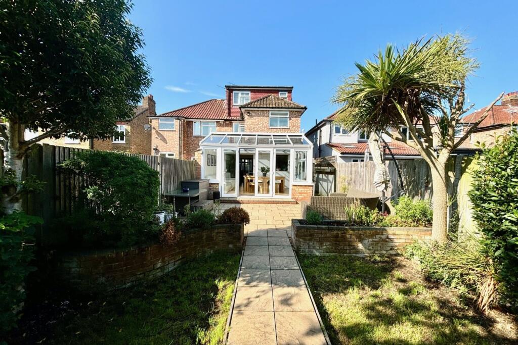 28 Park Avenue Rear NEW