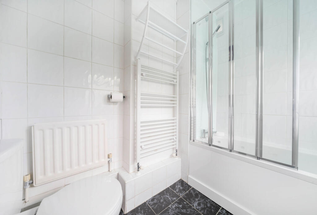 1303841-7-683d917...