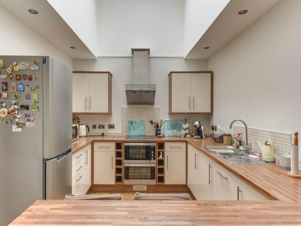Kitchen 2