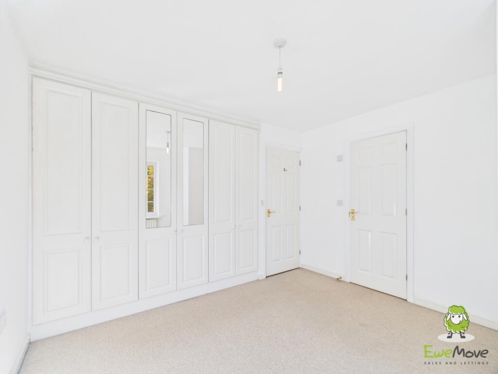 EweMove Basingstoke Highpath Way Bedroom One