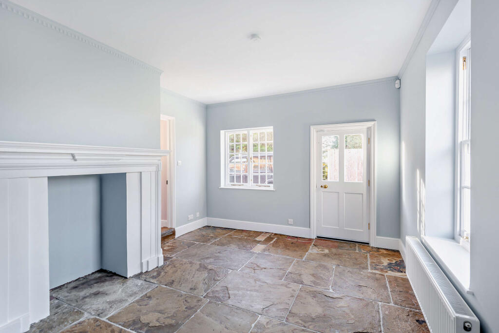 8629224interior22800