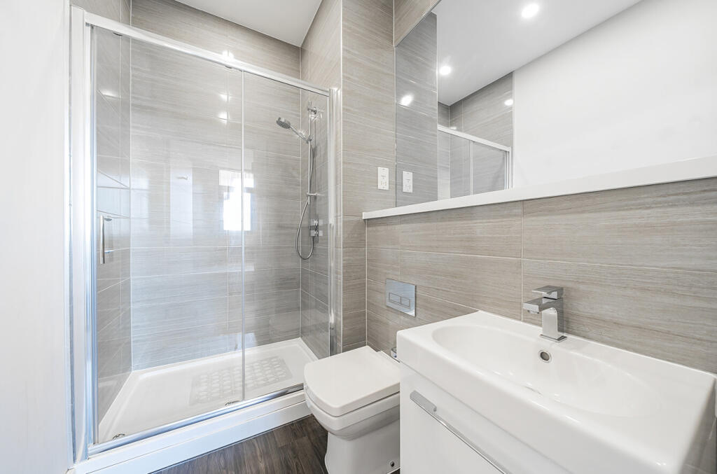 14-6821c26410725-...