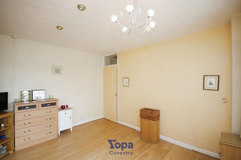 51adfdf0-Bedroom 202.JPG