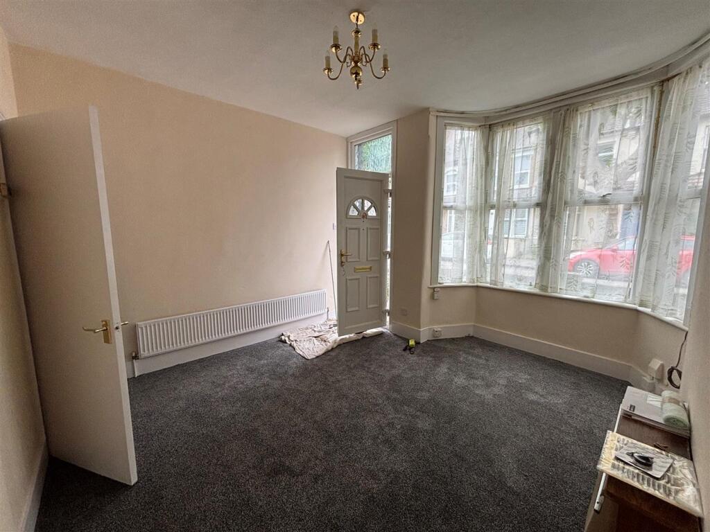Living Room.jpg