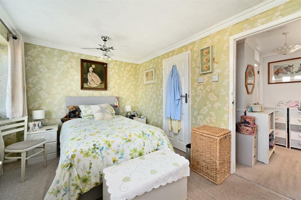 roman-close-bn41 (13).jpg