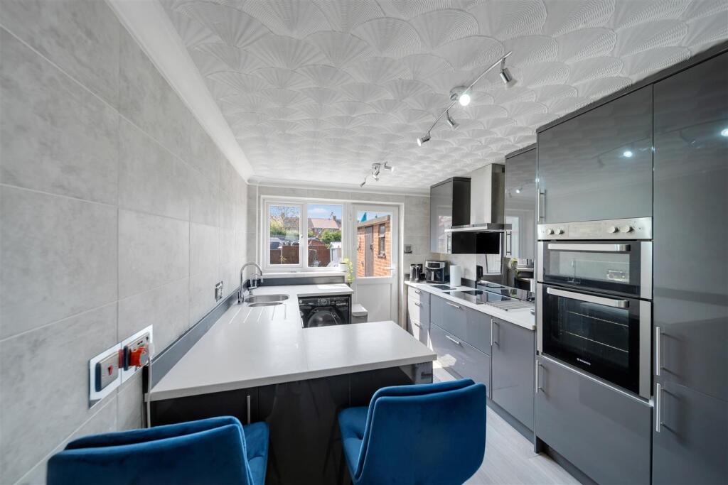 56 Kestrel Road-25.jpg