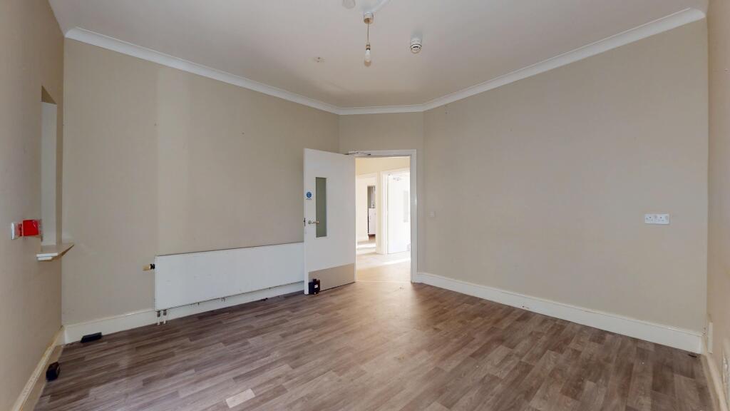 4 &amp; 6 Rosswood Gardens, Wallington SM6 8QZ