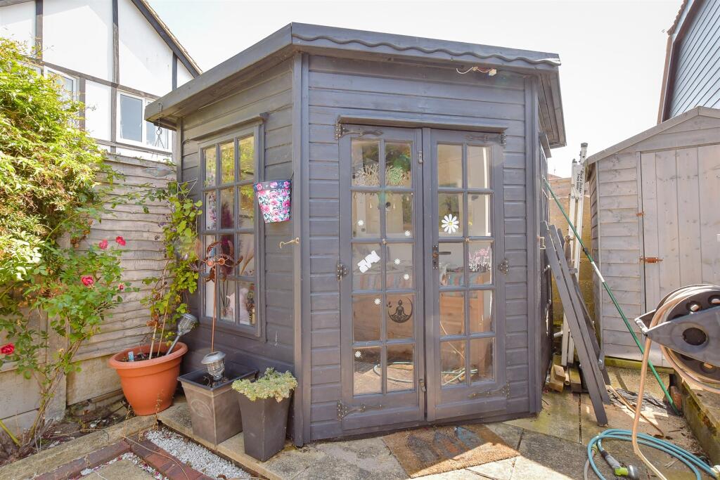 Workshop/Outbuildings