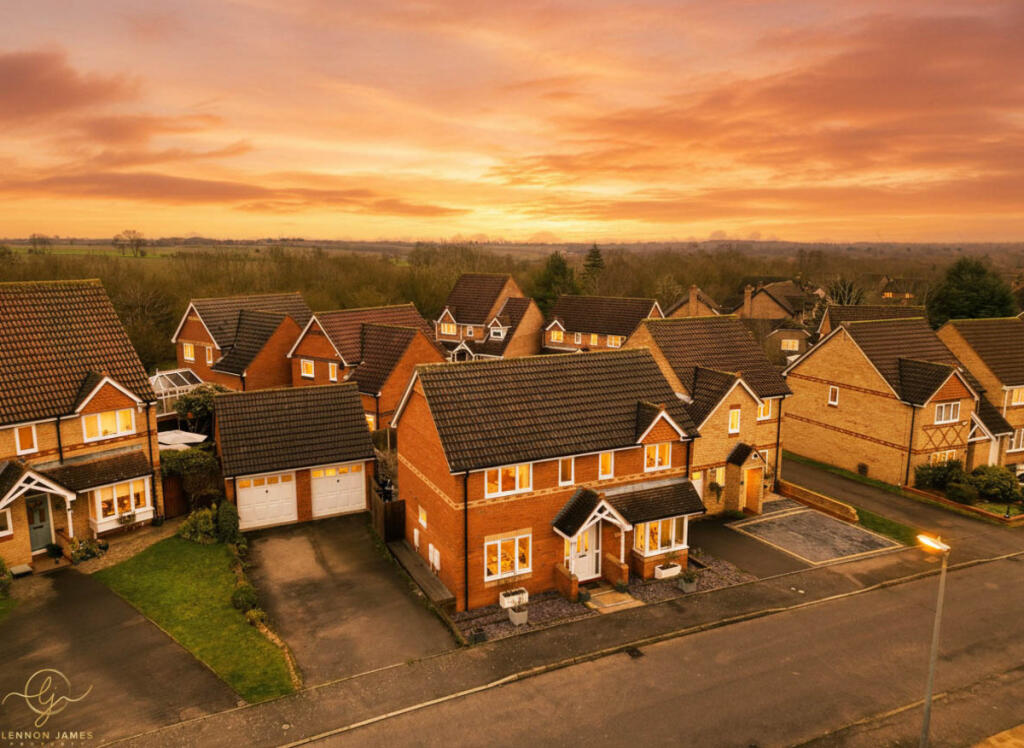 Harrier Close, Hartford, PE29