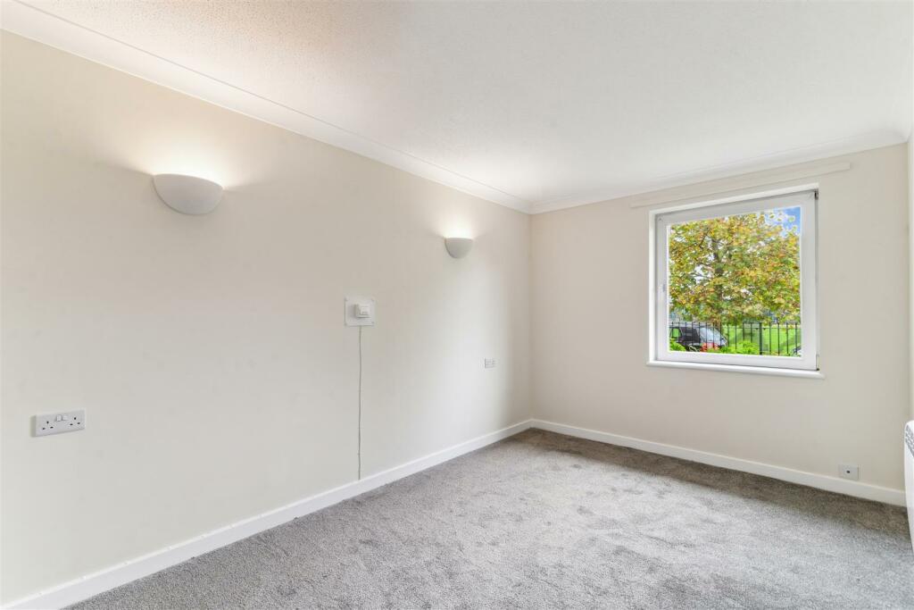 Homecross House, W4 - FOR SALE