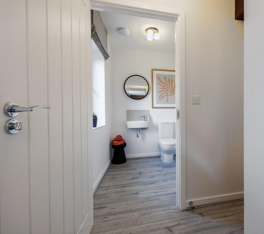 Indicative WC, Contemporary Modern Decoration