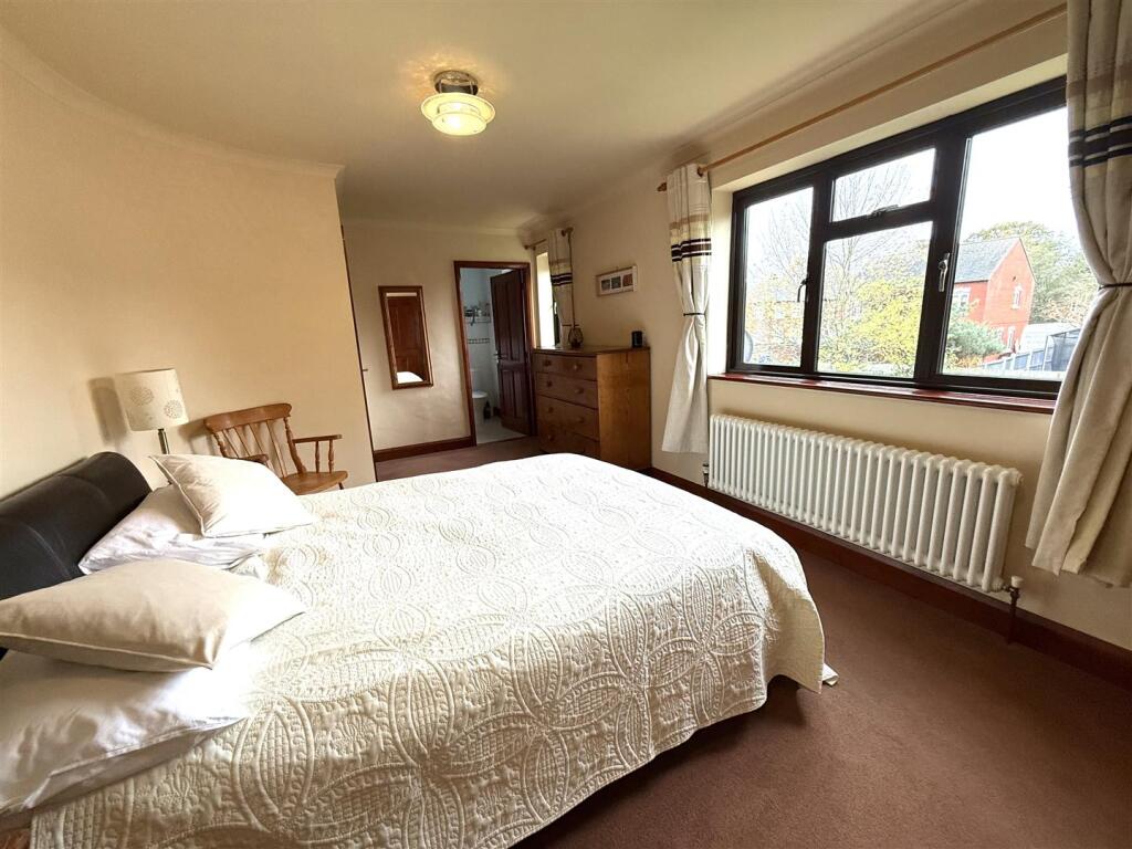 6a landor bed 6.jpeg