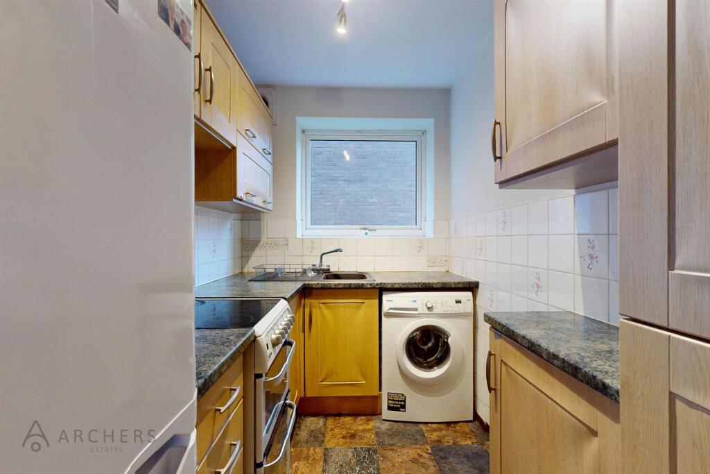 1,18MoorbankRoad(Interior)-4.jpg