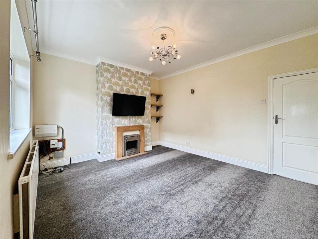 54175de8--45DB-A058-54B5D1A909EF-12865-00000540297