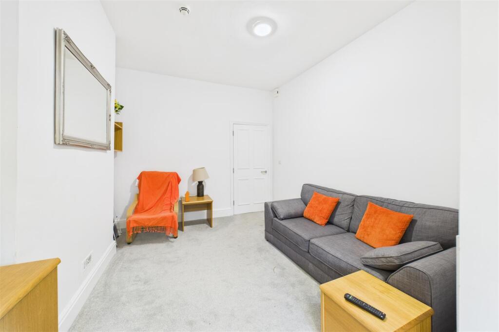 1 Osborne Villas Kingsdown, Bristol, BS2 8BP | Fre