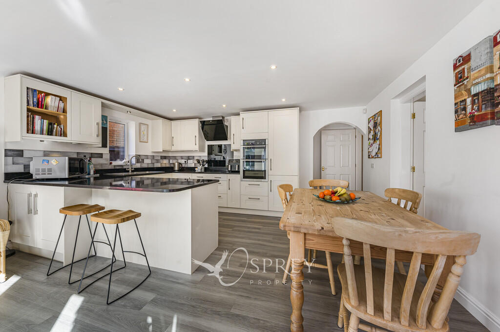 Dining/Living/Kit...