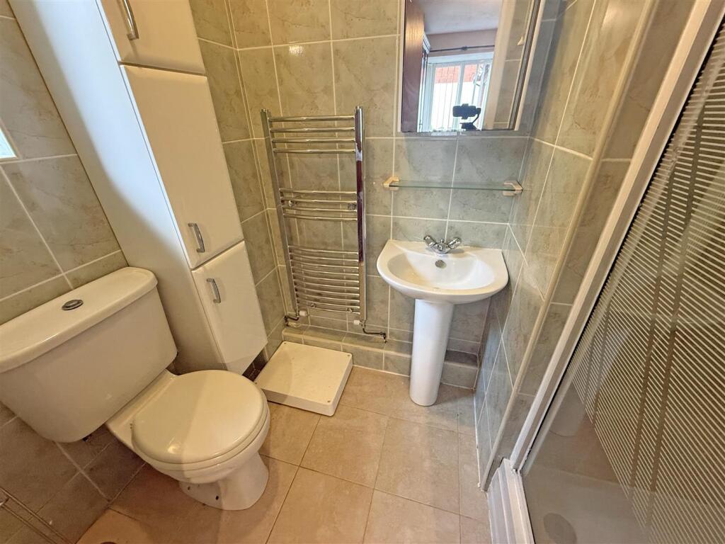 Shower.jpg