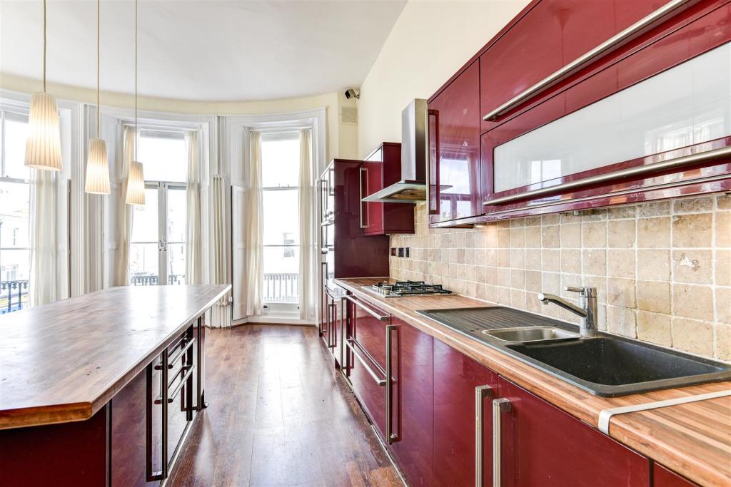 Kitchen.jpg