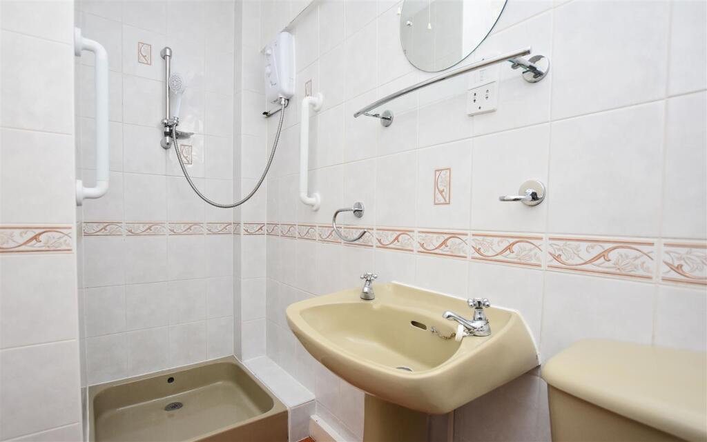 Ground Floor Shower Room.JPG