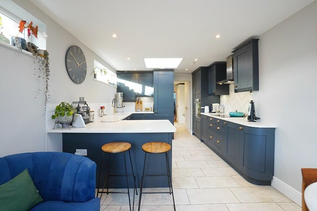 Kitchen dining room