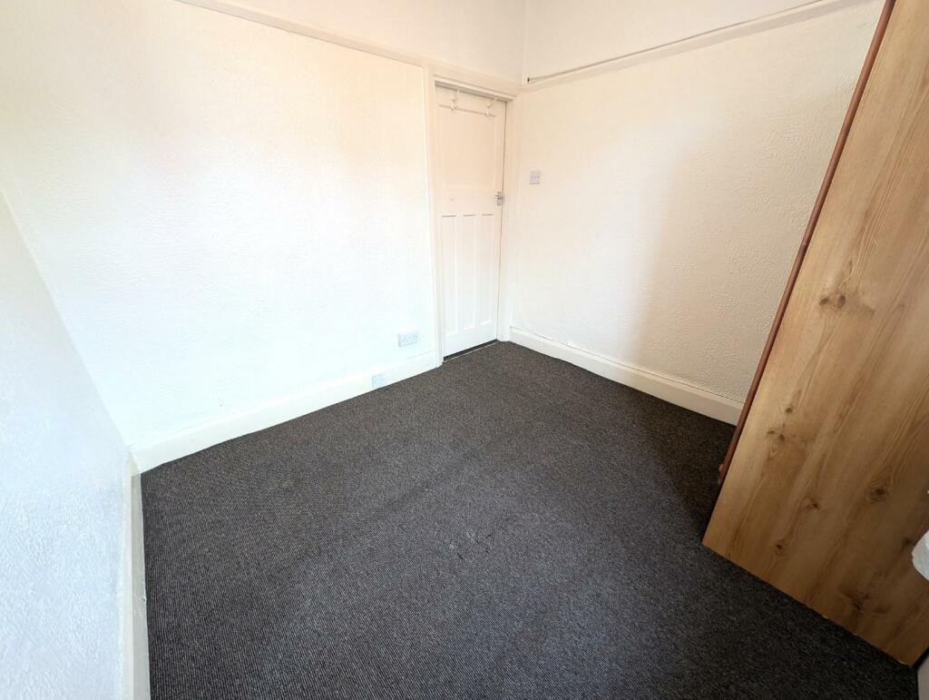 bed3.jpg