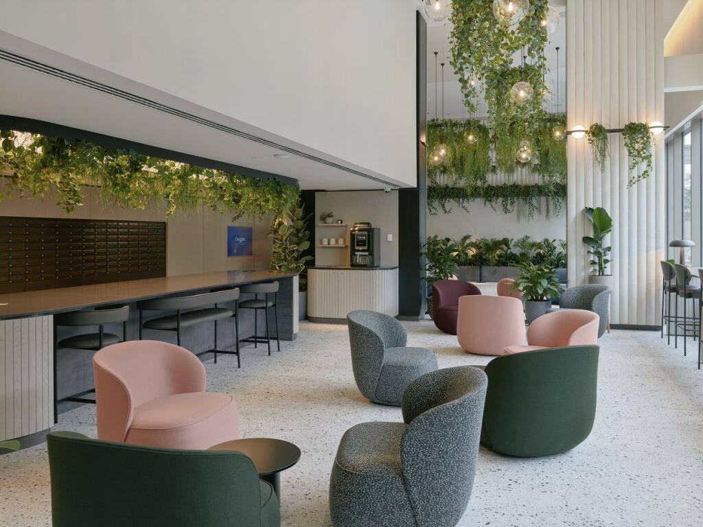 -Lobby 6.jpg