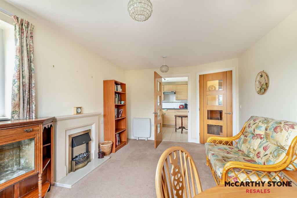 8615480-interior03-800.jpg