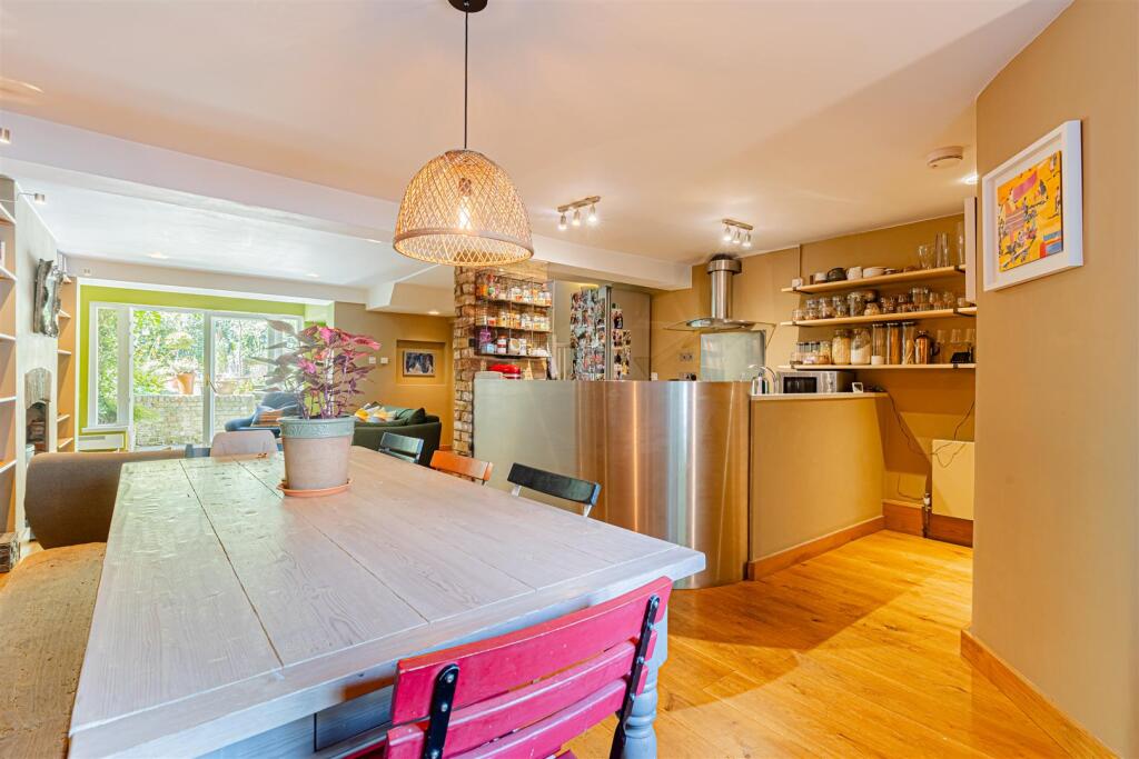 Crane Grove (10).jpg