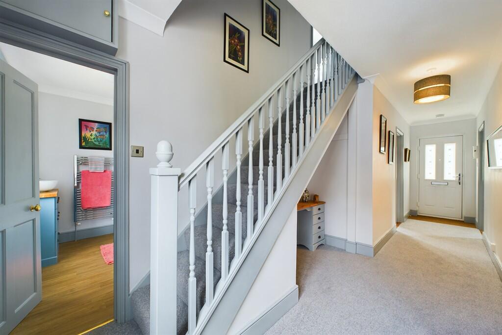 CAM01689G0-PR0401...