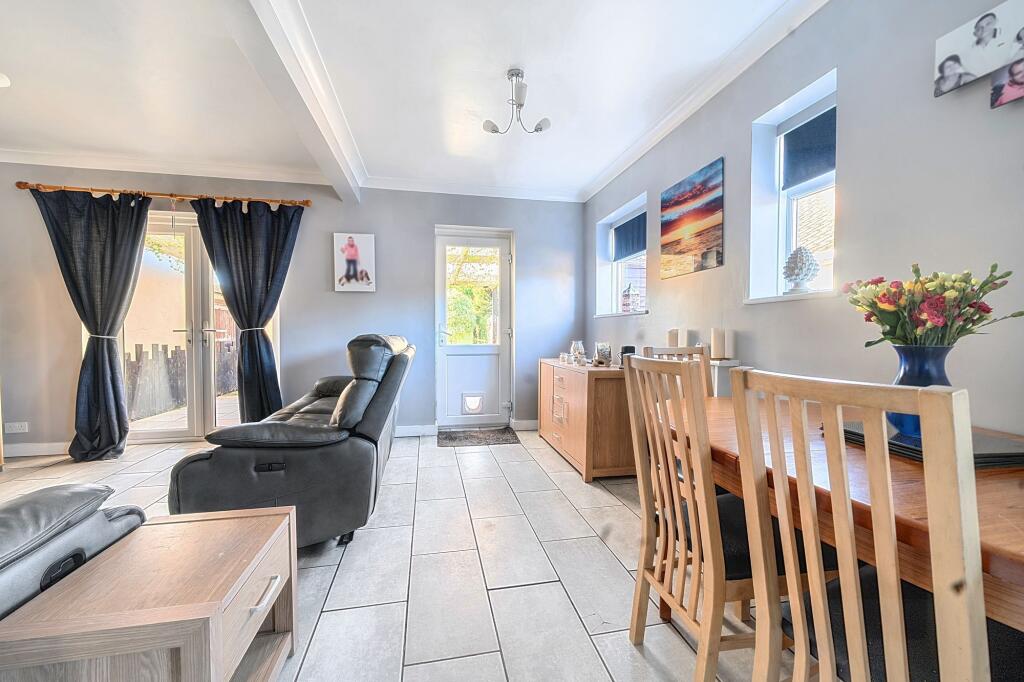 Living Room/ Dining Room