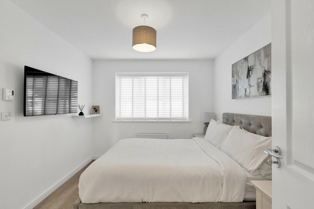 NEW BED 1 B