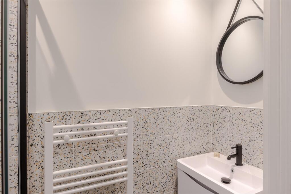 4, 30 Foley Street-1