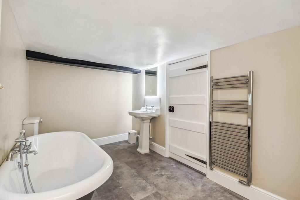 97693_81 Castle Street(20).jpg