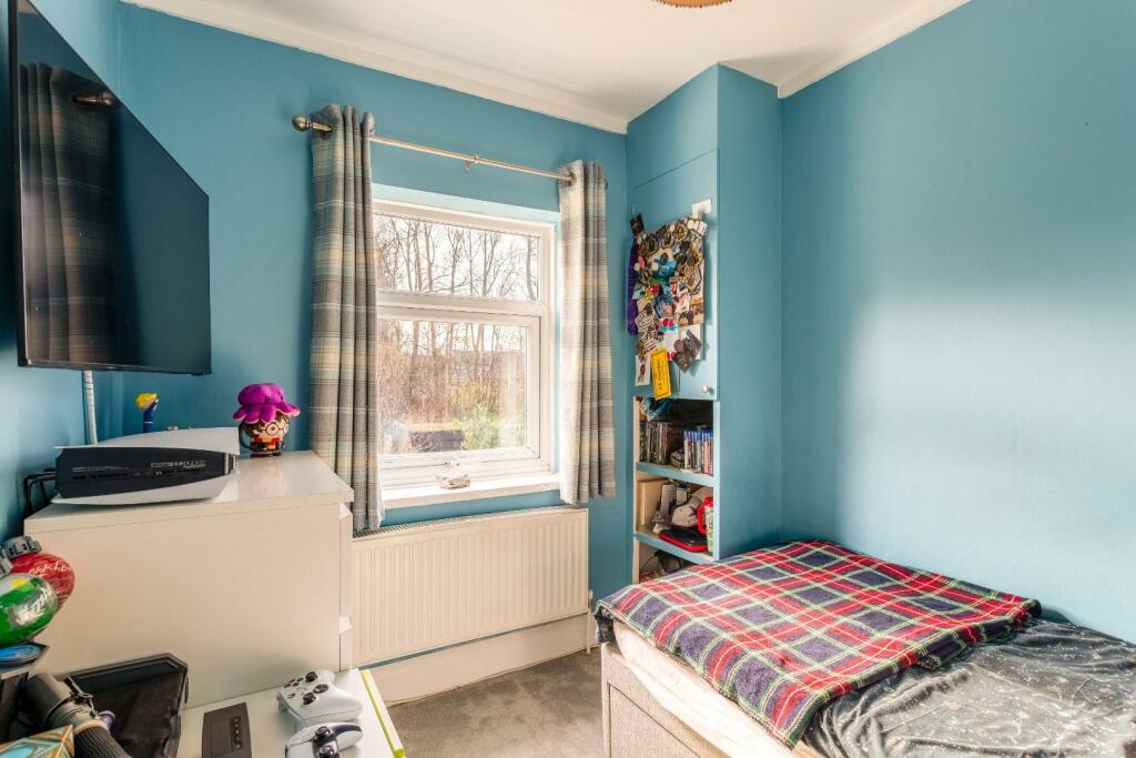 Amherst Crescent-9.jpg