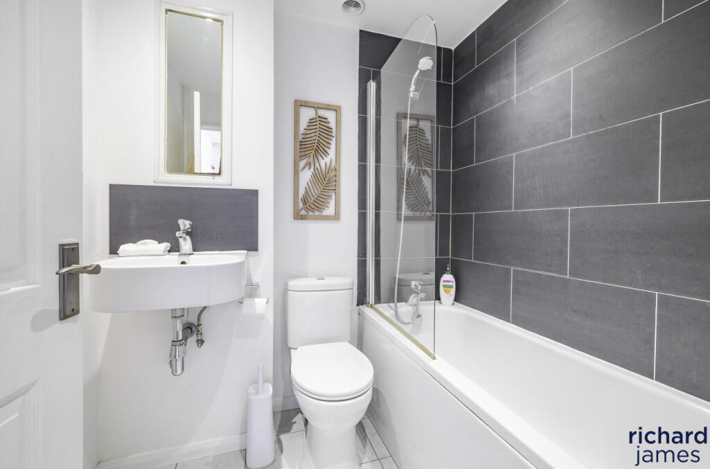 d9380b87-36ba-487...