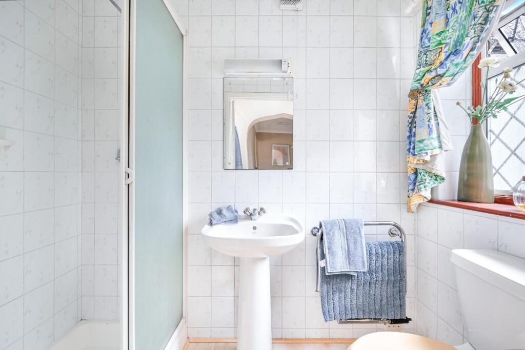 RUTHERWYKE CLOSE (10).jpg