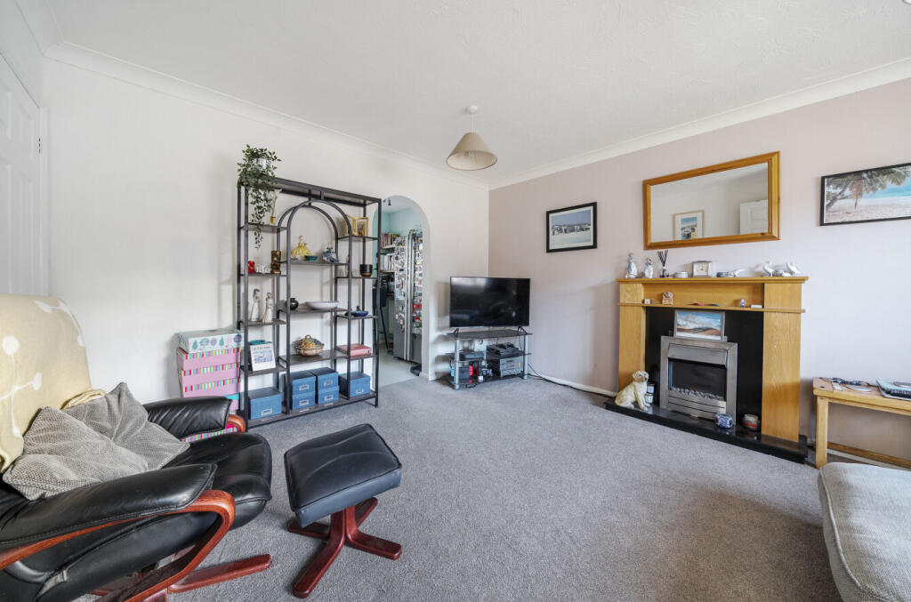 1383668-23-691f38...