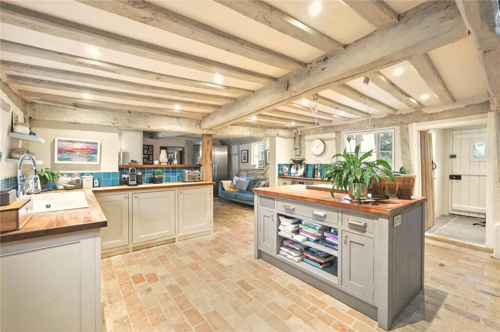 Kitchen/Breakfast Rm