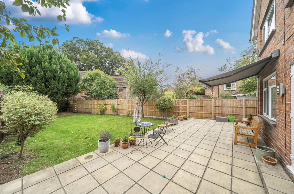 1365404-3-68e915b...