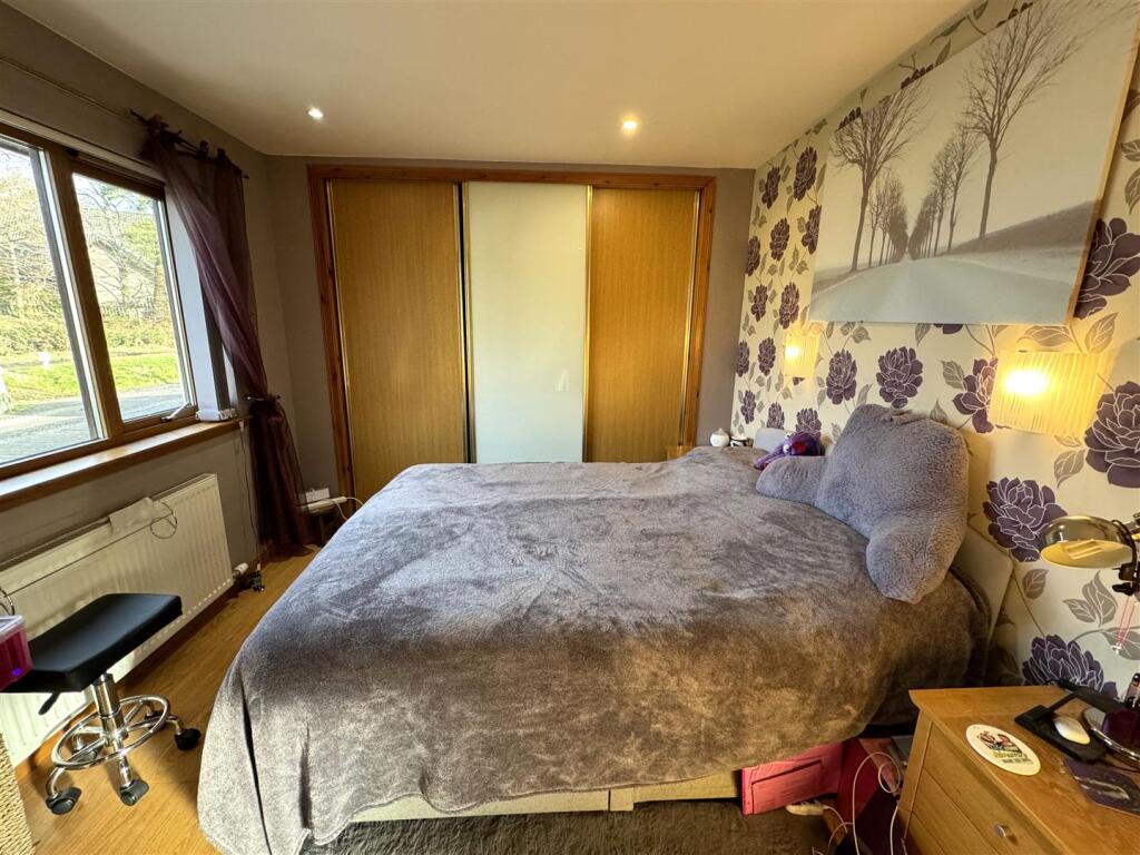 BEDROOM 4.JPG
