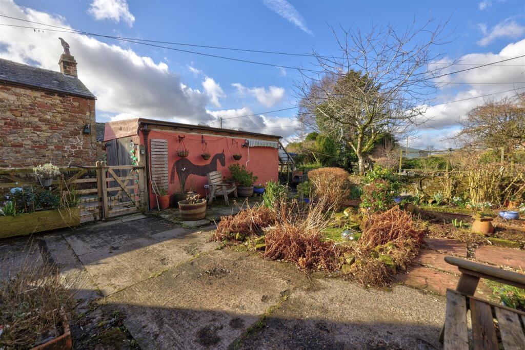 Outbuildings &amp; Garage