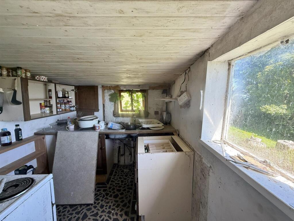 Seabank Cottage -Bothy kitchen