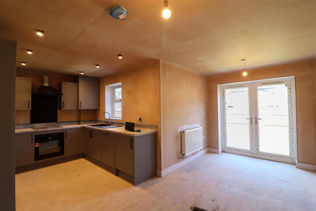 OPEN PLAN LIVING DINING KITCHEN