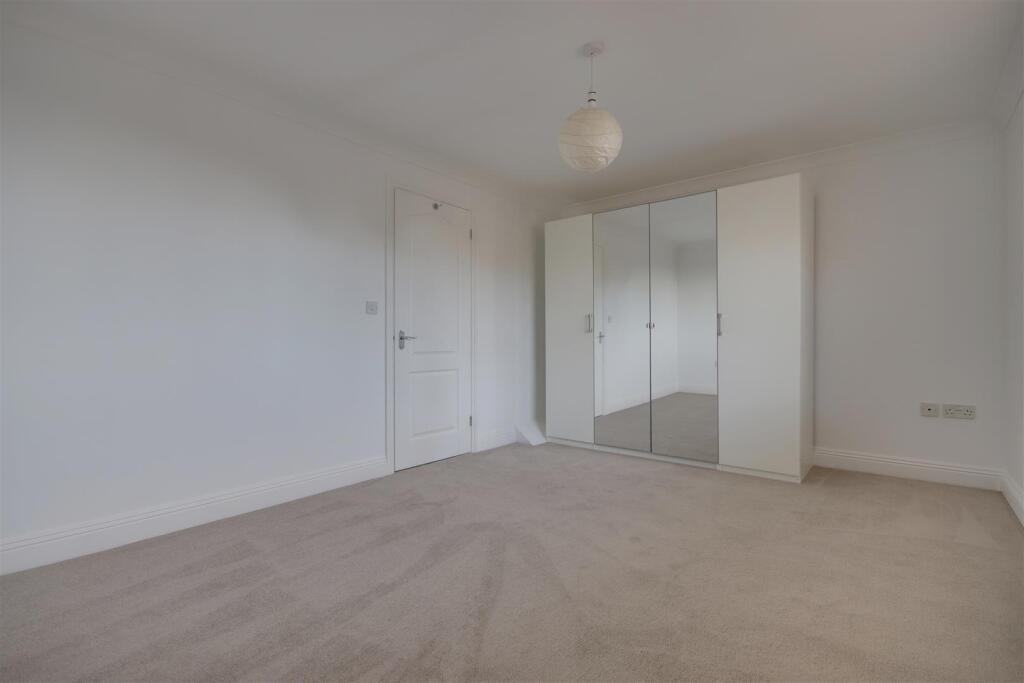 Bedroom 2.jpg