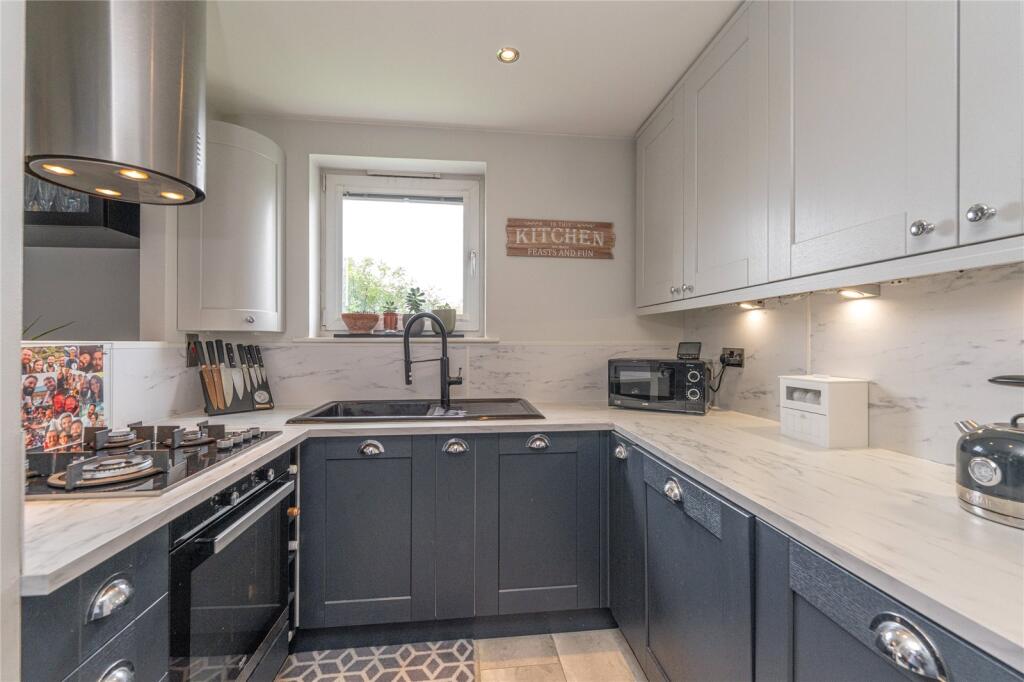 Kitchen Alt